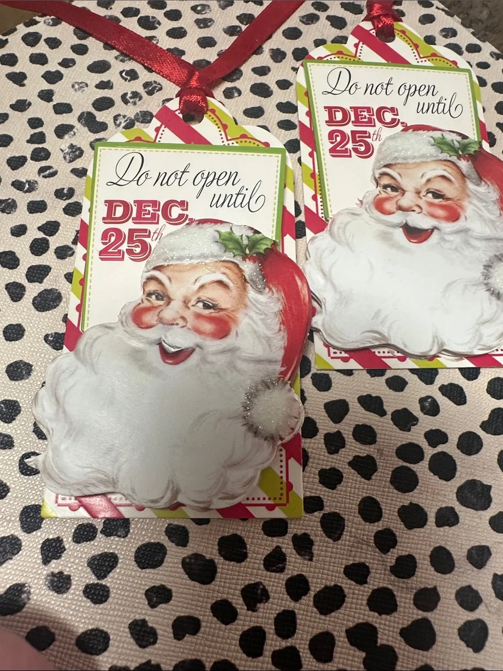 Anna Griffin Vintage Santa 'Do Not Open Until Dec. 25' - Assorted Gift Tags
